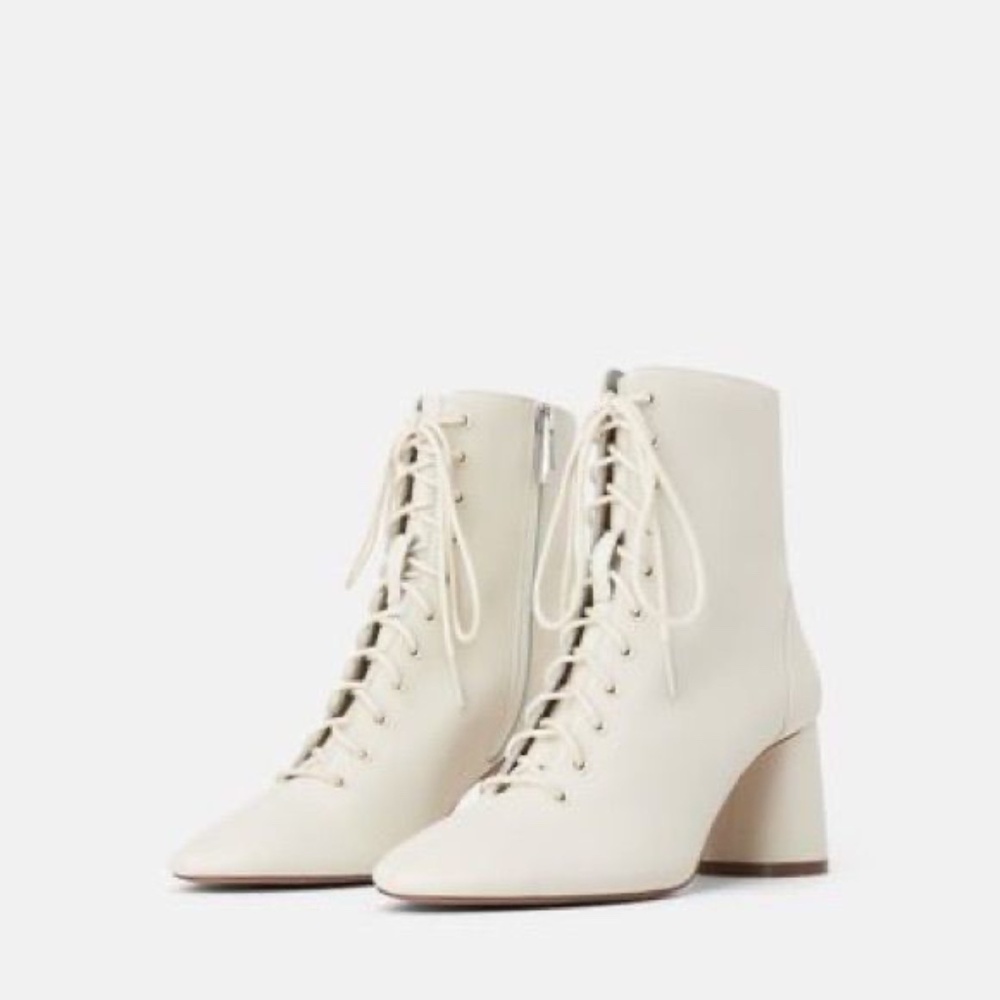RARE ✨ Zara Cream Lace-Up Leather Ankle Boots